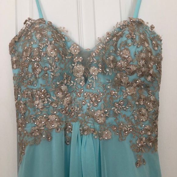 FAVIANA Light Blue Prom Dress - Picture 5 of 8